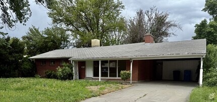 Building Photo - 1691 Meadowmoor Rd