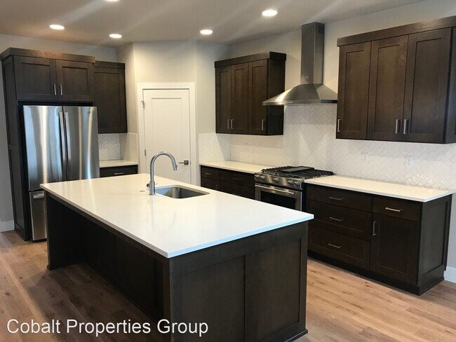 Building Photo - 3 br, 2 bath House - 63123 Vista Meadow Lane
