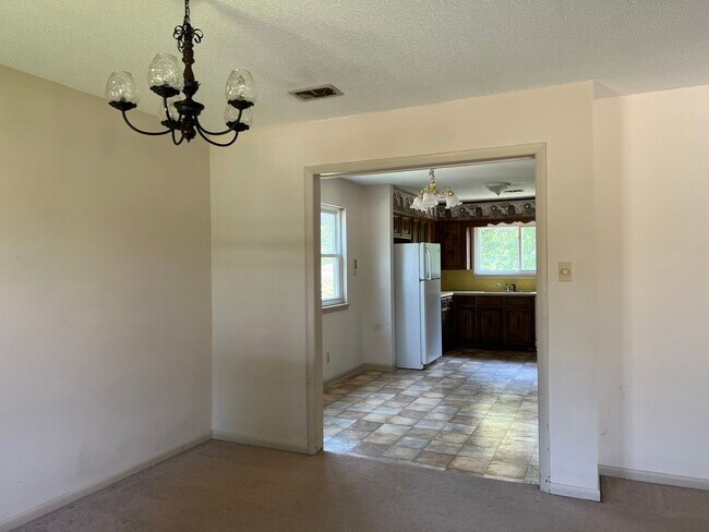 Foto del edificio - 4612 N Cypress St