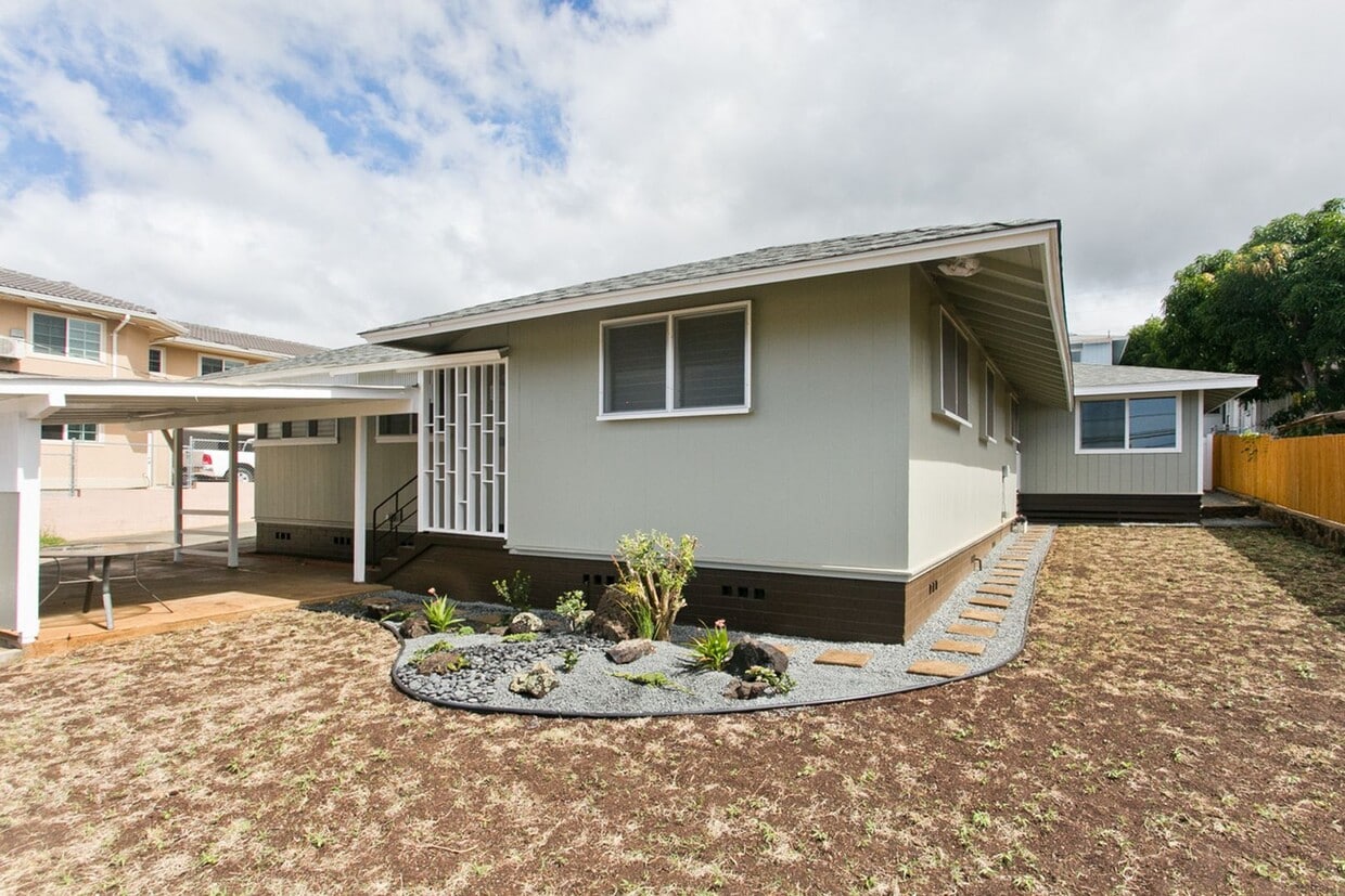 2254 Metcalf St, Honolulu, HI 96822 House Rental in Honolulu, HI