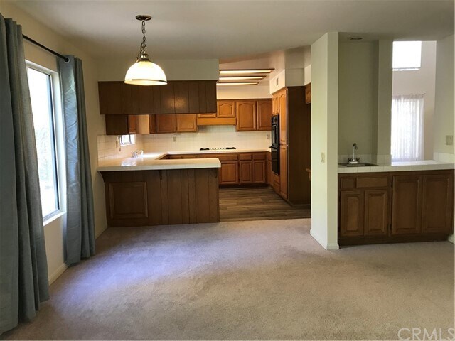 Building Photo - 5197 Evanwood Ave