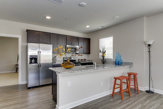 Kitchen - 4013 Colley Ave