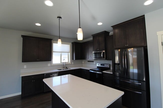 Building Photo - 7020 Dorchuck Rd