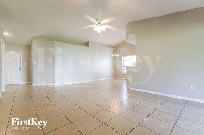 Foto del edificio - 11801 Cedarfield Dr