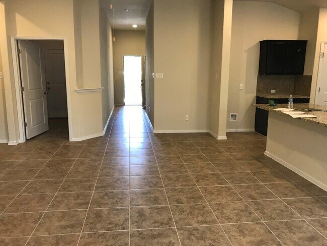 Foto del edificio - 21607 Surrey Ln