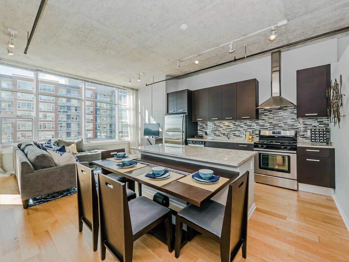 Foto principal - 1010 S Delano Ct W