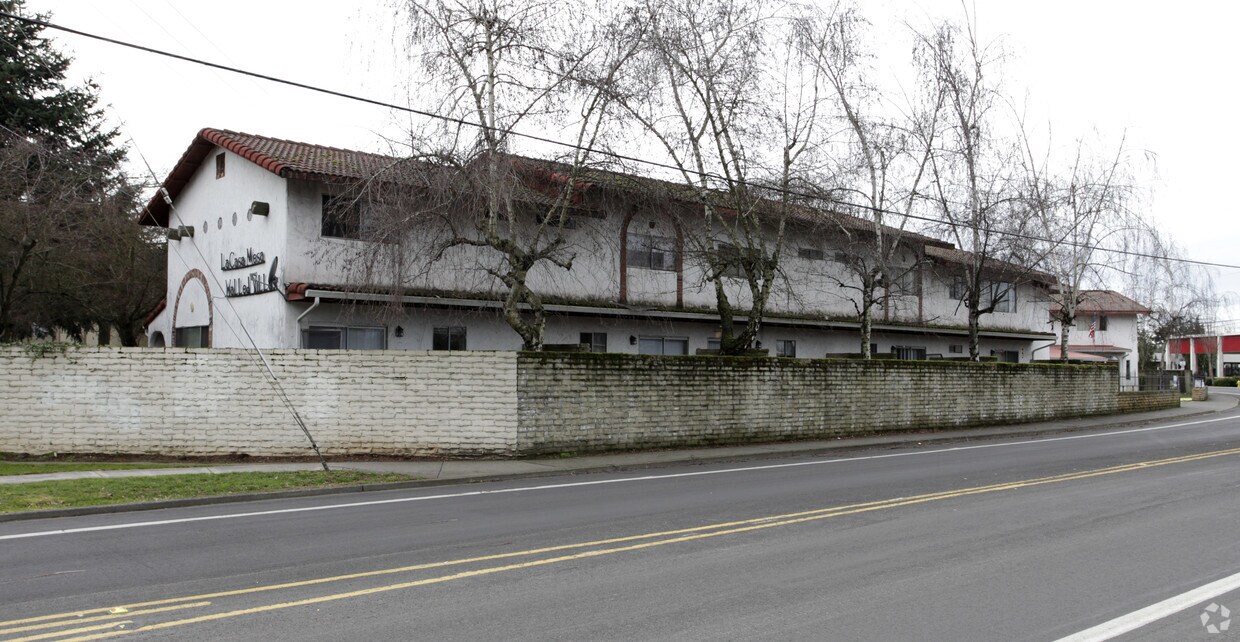 Building Photo - Casa Venti