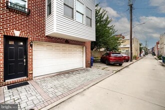 Building Photo - 1714 Olive St