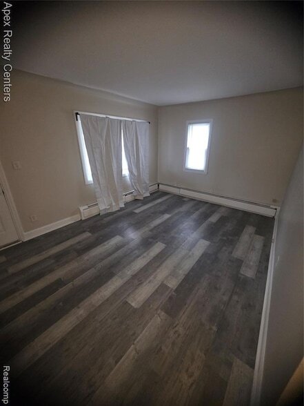 Foto del edificio - 8656 Nightingale St