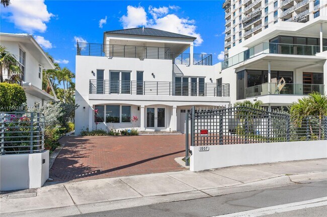 Foto del edificio - 1807 N Fort Lauderdale Beach Blvd