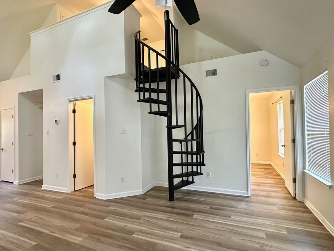 Foto principal - 2908 Whisper Oaks Ln