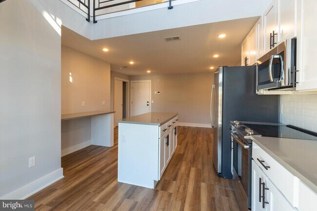 Foto del edificio - 3965 Lancaster Ave