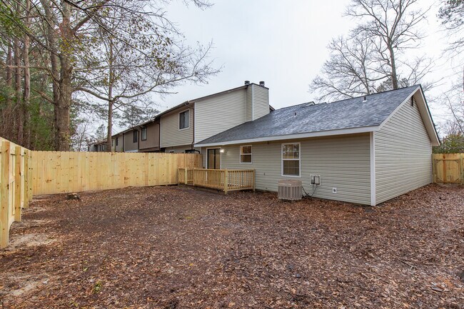 Building Photo - 32 S Onsville Place