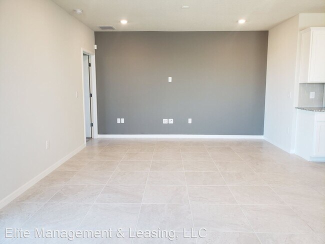 Building Photo - 4 br, 2 bath House - 7492 Catania Loop