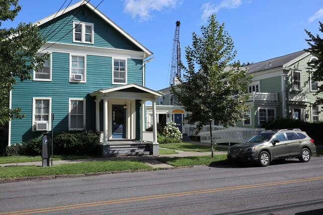 Building Photo - 112 W Buffalo St