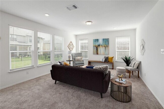 Building Photo - 808 Desaix Dr