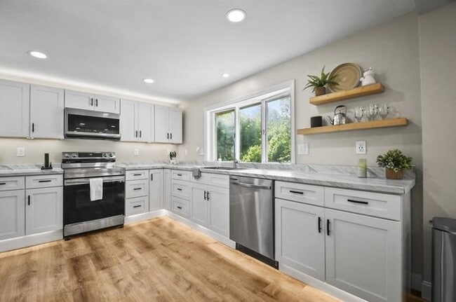 Building Photo - 309 Prospect St