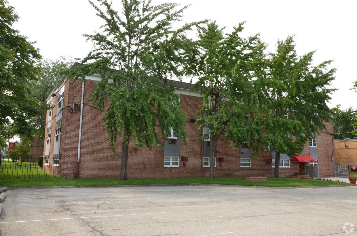 Primary Photo - Zion Gardens