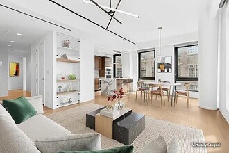 Building Photo - 242 Broome St