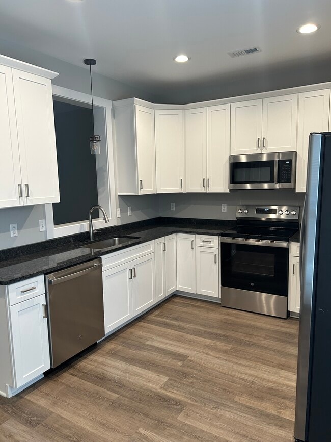 Photo - 74 Pelt Ln Townhome