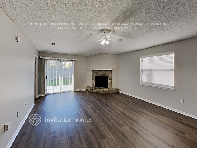 Building Photo - 2750 Lantana Lakes Dr W