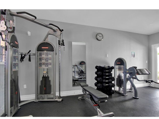 Fitness Center - Las Brisas Gardens Apartments