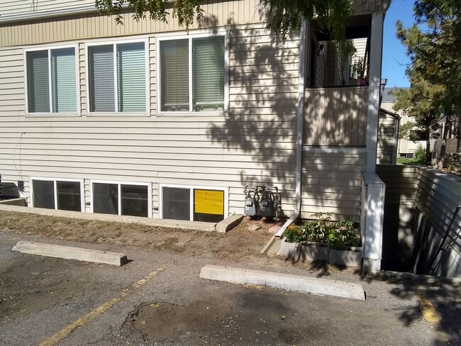 Studio and Bath, 600 sqft with walk in clo... - Studio and Bath, 600 sqft with walk in clo... Apartment