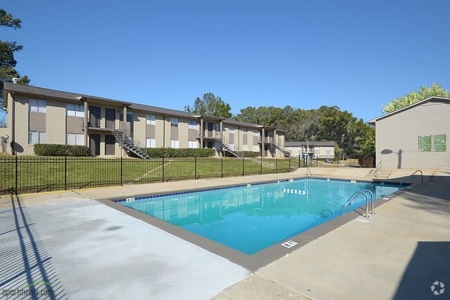 Piscina - Bedford Park Apartments