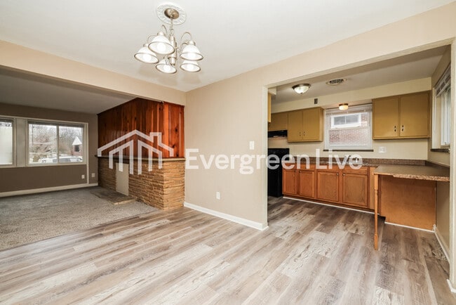 Building Photo - Coming Soon!