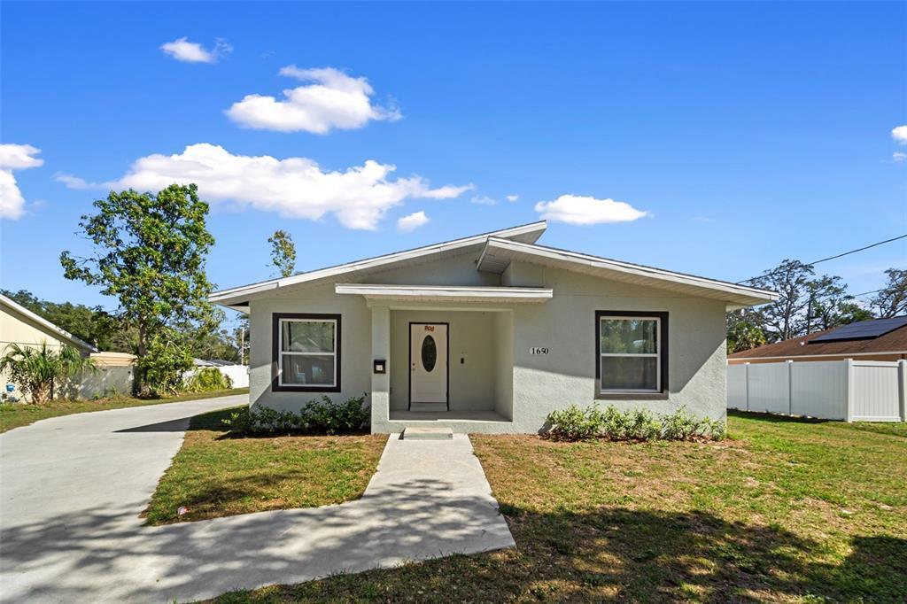 Foto principal - 1650 14th St S