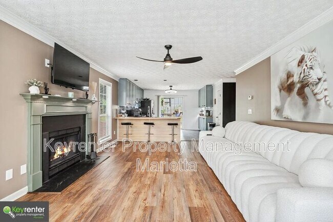 Building Photo - 2349 June Springs Dr SW