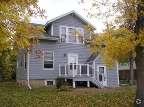 Building Photo - 1727 8th Ave N