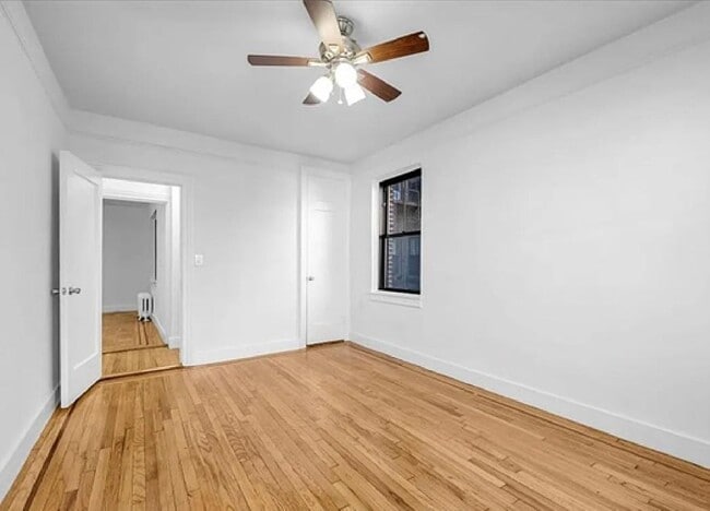 Foto del edificio - 402 Bay Ridge Pkwy