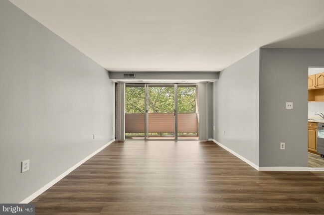 Foto del edificio - 5614 Bismach Dr
