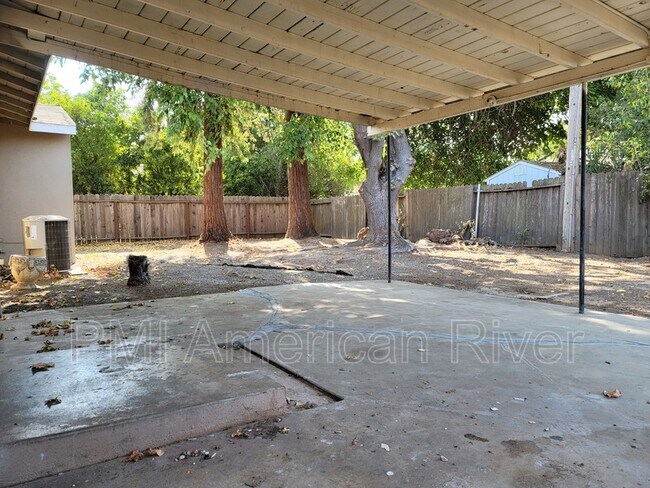 Building Photo - 2284 Zinfandel Dr