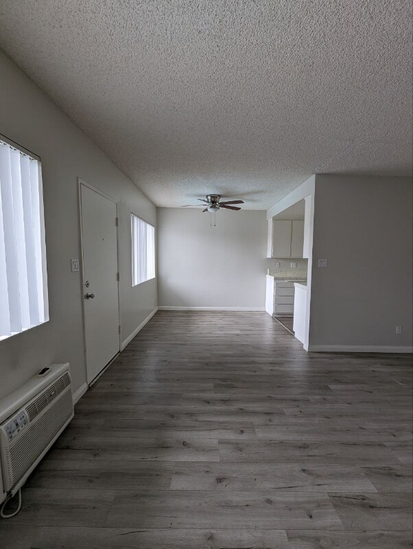 Foto del edificio - 1135 N Campus Ave