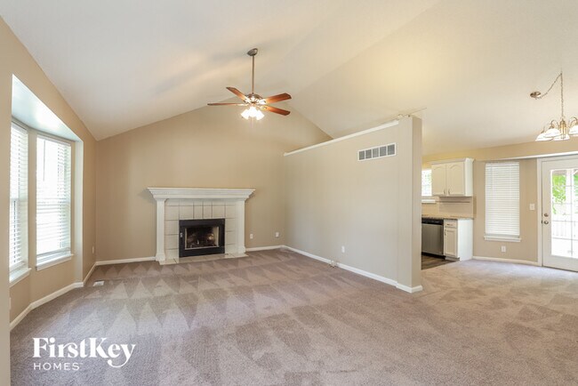 Foto del edificio - 1135 Meadowlark Ln