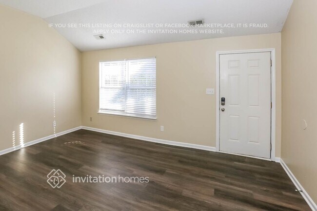 Foto del edificio - 7906 Lobilia Ln