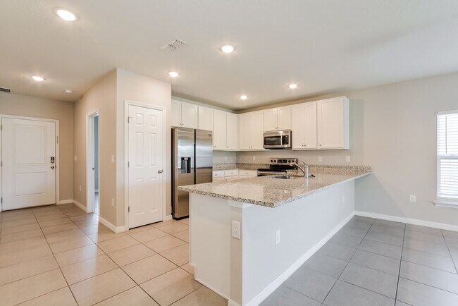 Building Photo - 803 Savona Pl