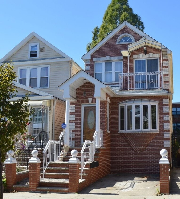 Photo - 42-46 78th St (Queens, NY)
