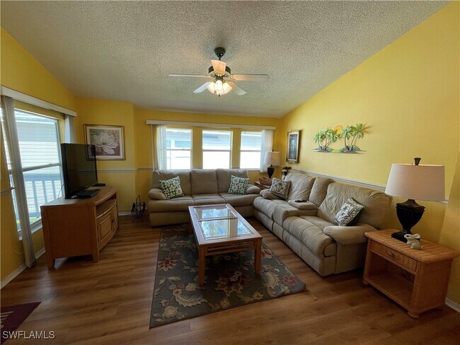 Building Photo - 10821 Ani Cir