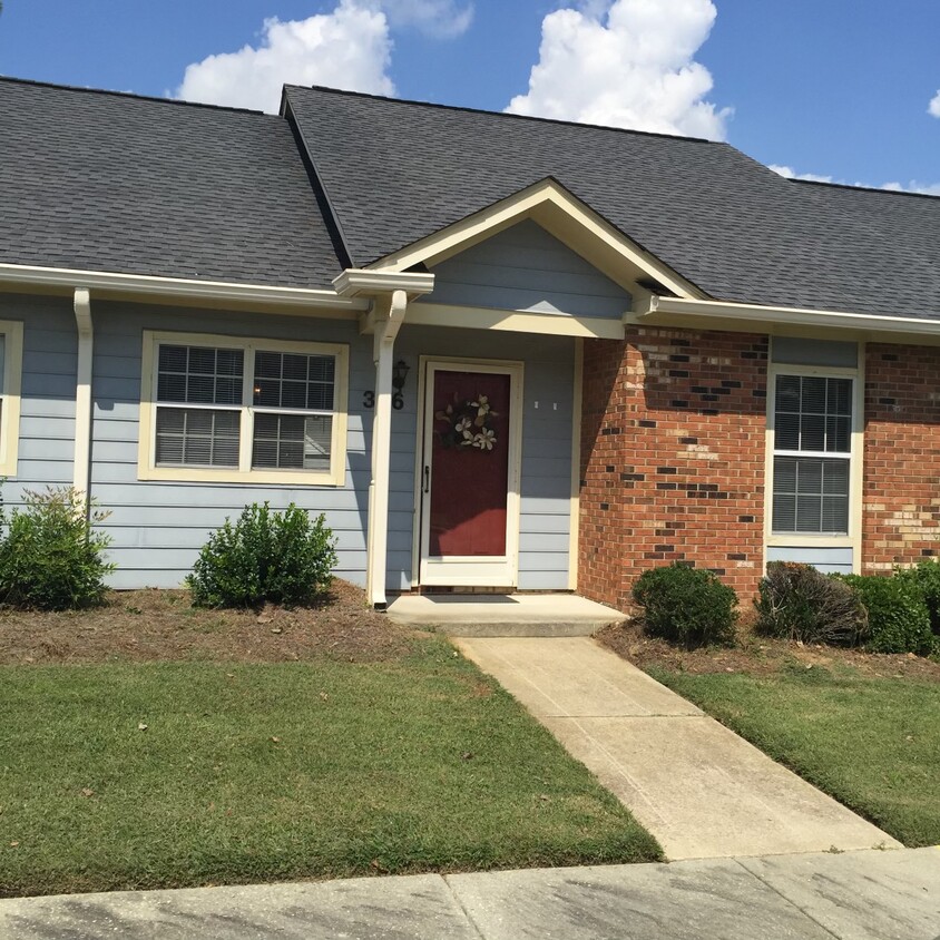 Primary Photo - 306 Old Spring Hill Ln