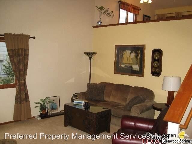 Building Photo - 4 br, 2 bath House - 607 Ginseng Road
