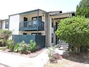 Building Photo - 2299 Scenic Hwy
