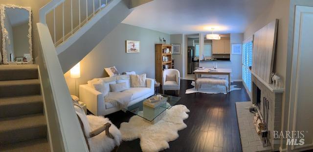 Foto principal - 27 W Harbor Dr