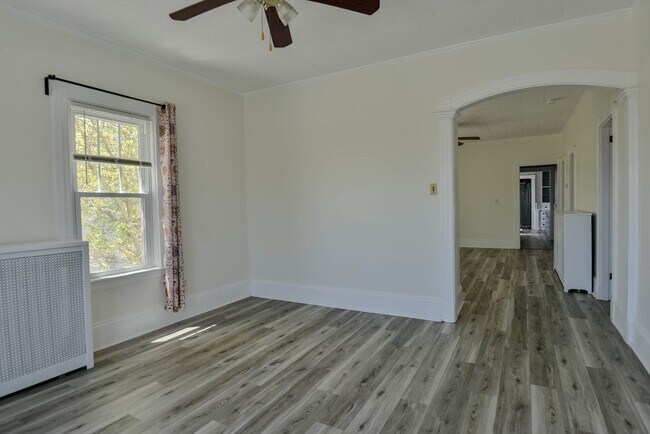 Foto del edificio - 407-409-409 Bolton St