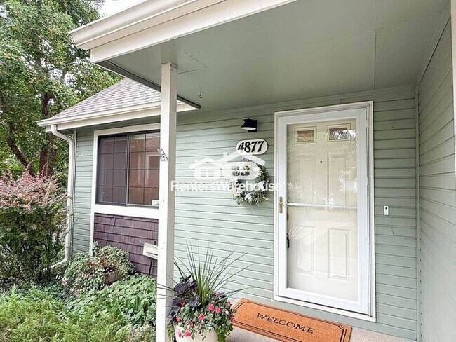 Building Photo - Bright and Spacious Boulder Home with Vaulted Ceilings and Loft