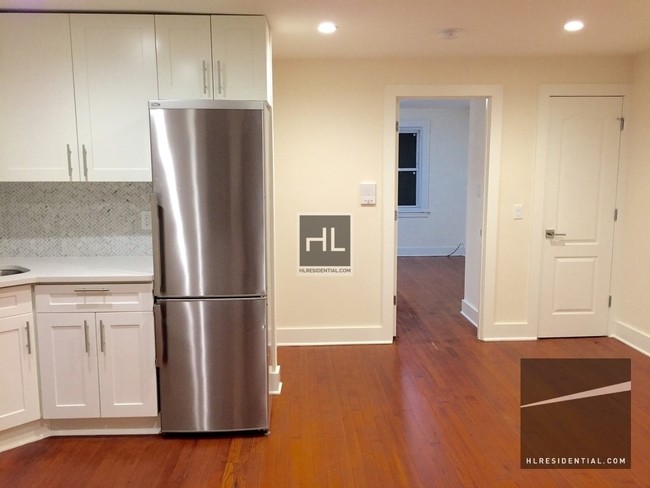 Building Photo - 1 Bedroom Astoria Ditmars