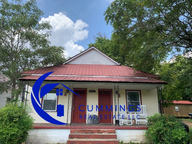 Primary Photo - Lovely One Bedroom Duplex