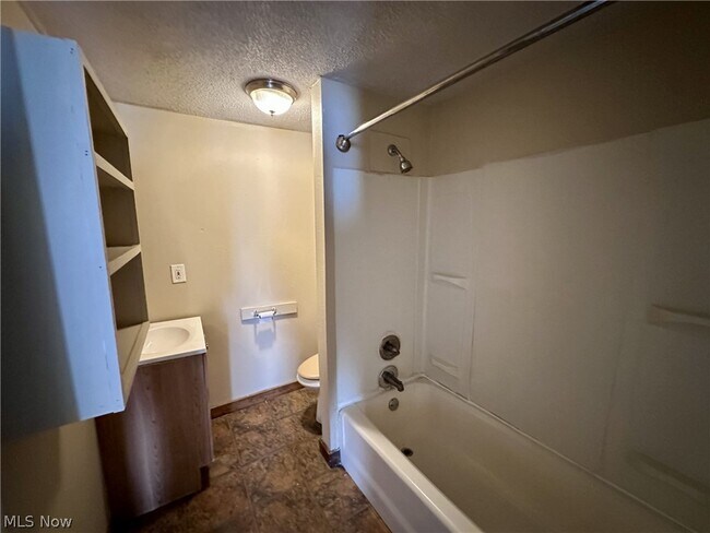 Foto del edificio - 1007 Cole Ave